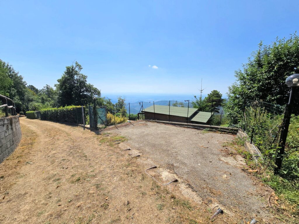 1652-Villetta libera su quattro lati recentemente ristrutturata con ampio giardino piscina e suggestiva vista panoramica-Marliana-23 Agenzia Immobiliare ASIP