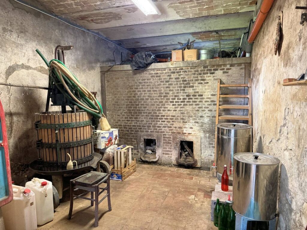 1654-Antico casale con terreno-Suvereto-23 Agenzia Immobiliare ASIP