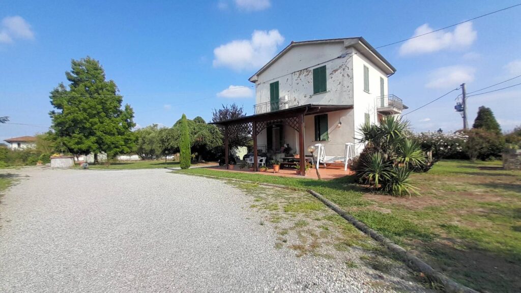 1657-Villetta unifamiliare con giardino-Castelfranco di Sotto-1 Agenzia Immobiliare ASIP