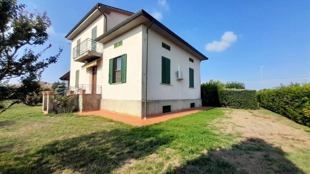 1657-Villetta unifamiliare con giardino-Castelfranco di Sotto-3 Agenzia Immobiliare ASIP