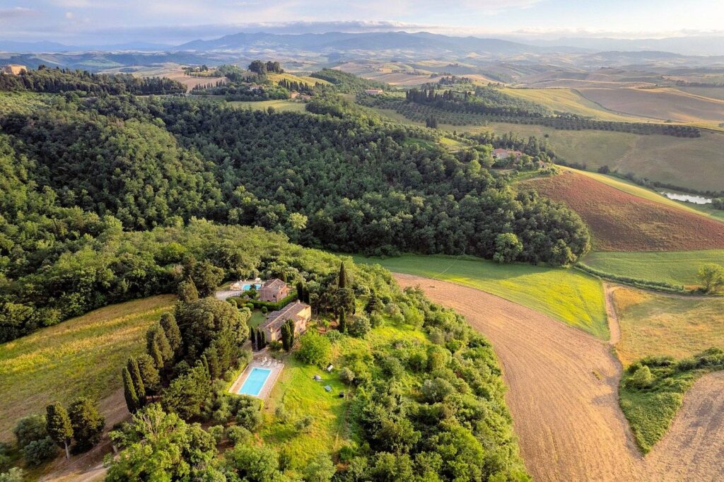 1658-Casale con dependance terreno e due piscine-Volterra-1 Agenzia Immobiliare ASIP