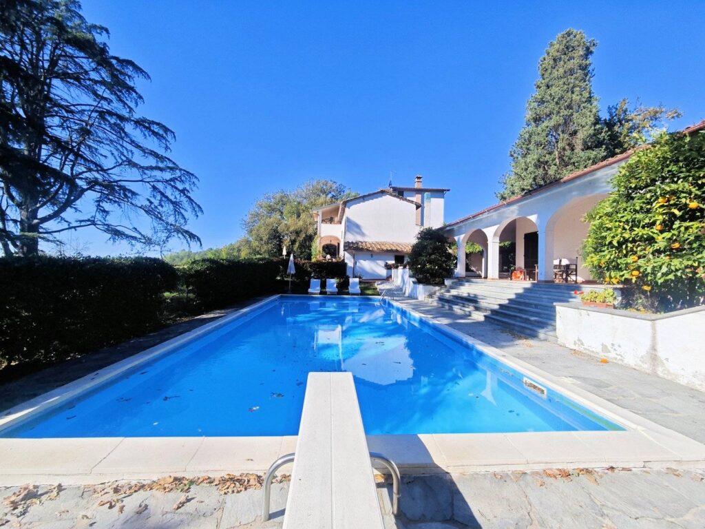 1620-Villa unifamiliare con dependance ampio giardino piscina e vista panoramica-Santa Maria a Monte-4 Agenzia Immobiliare ASIP