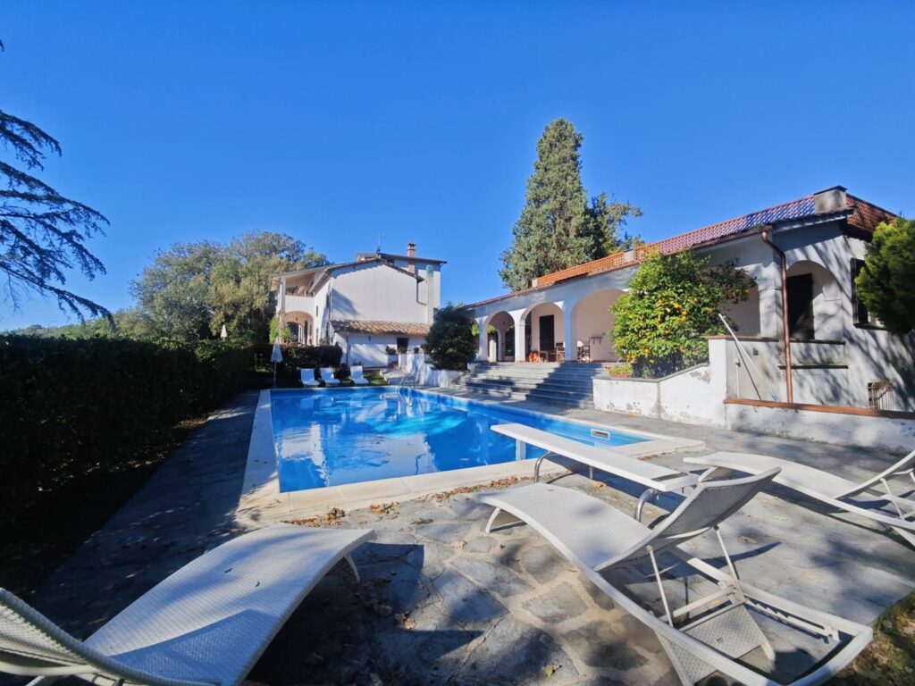 1620-Villa unifamiliare con dependance ampio giardino piscina e vista panoramica-Santa Maria a Monte-6 Agenzia Immobiliare ASIP