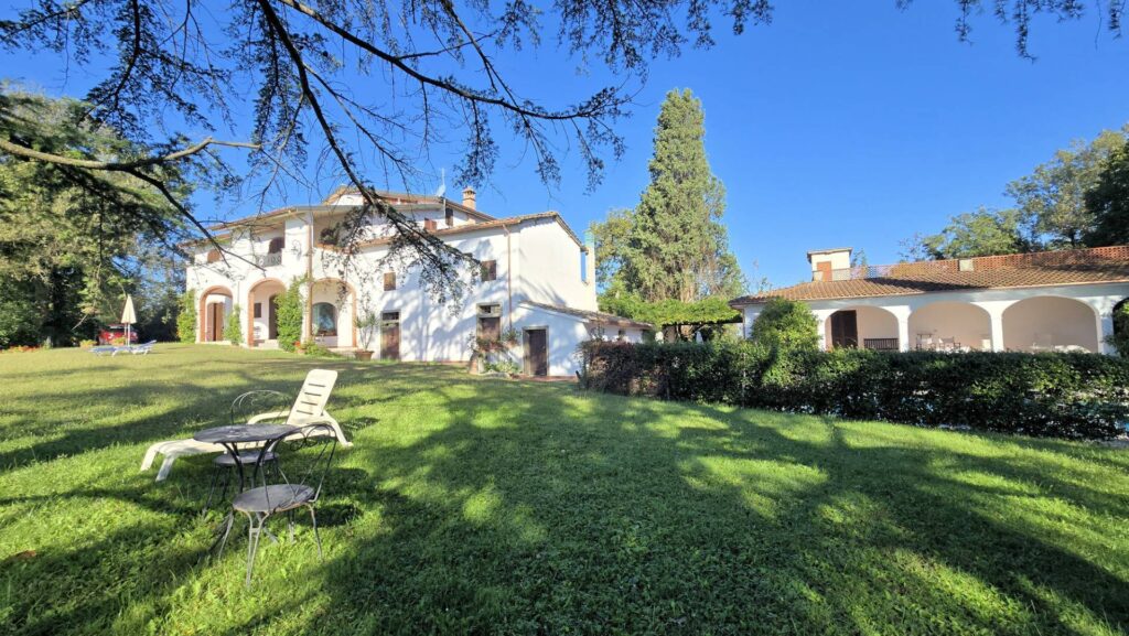 1620-Villa unifamiliare con dependance ampio giardino piscina e vista panoramica-Santa Maria a Monte-7 Agenzia Immobiliare ASIP