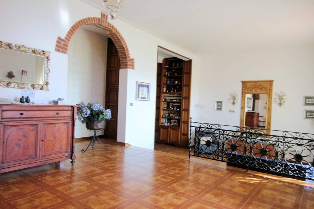 1620-Villa unifamiliare con dependance ampio giardino piscina e vista panoramica-Santa Maria a Monte-14 Agenzia Immobiliare ASIP