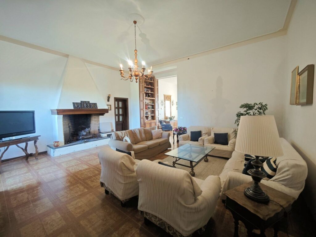 1620-Villa unifamiliare con dependance ampio giardino piscina e vista panoramica-Santa Maria a Monte-12 Agenzia Immobiliare ASIP