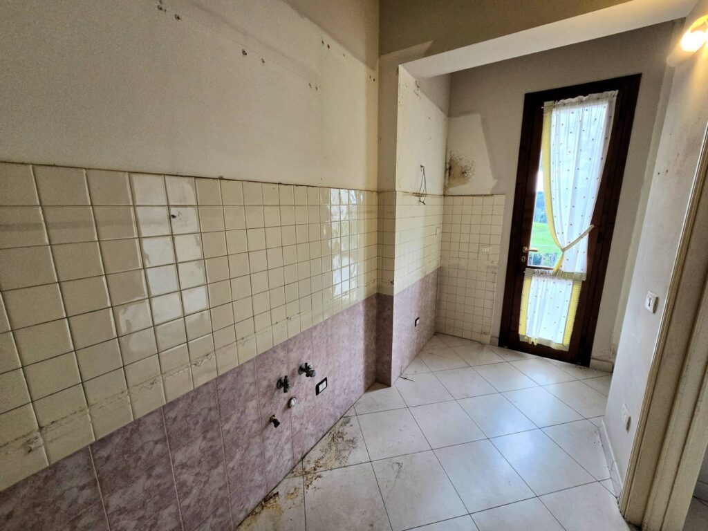 1669-Villetta libera su quattro lati con giardino-Montopoli in Val d'Arno-12 Agenzia Immobiliare ASIP