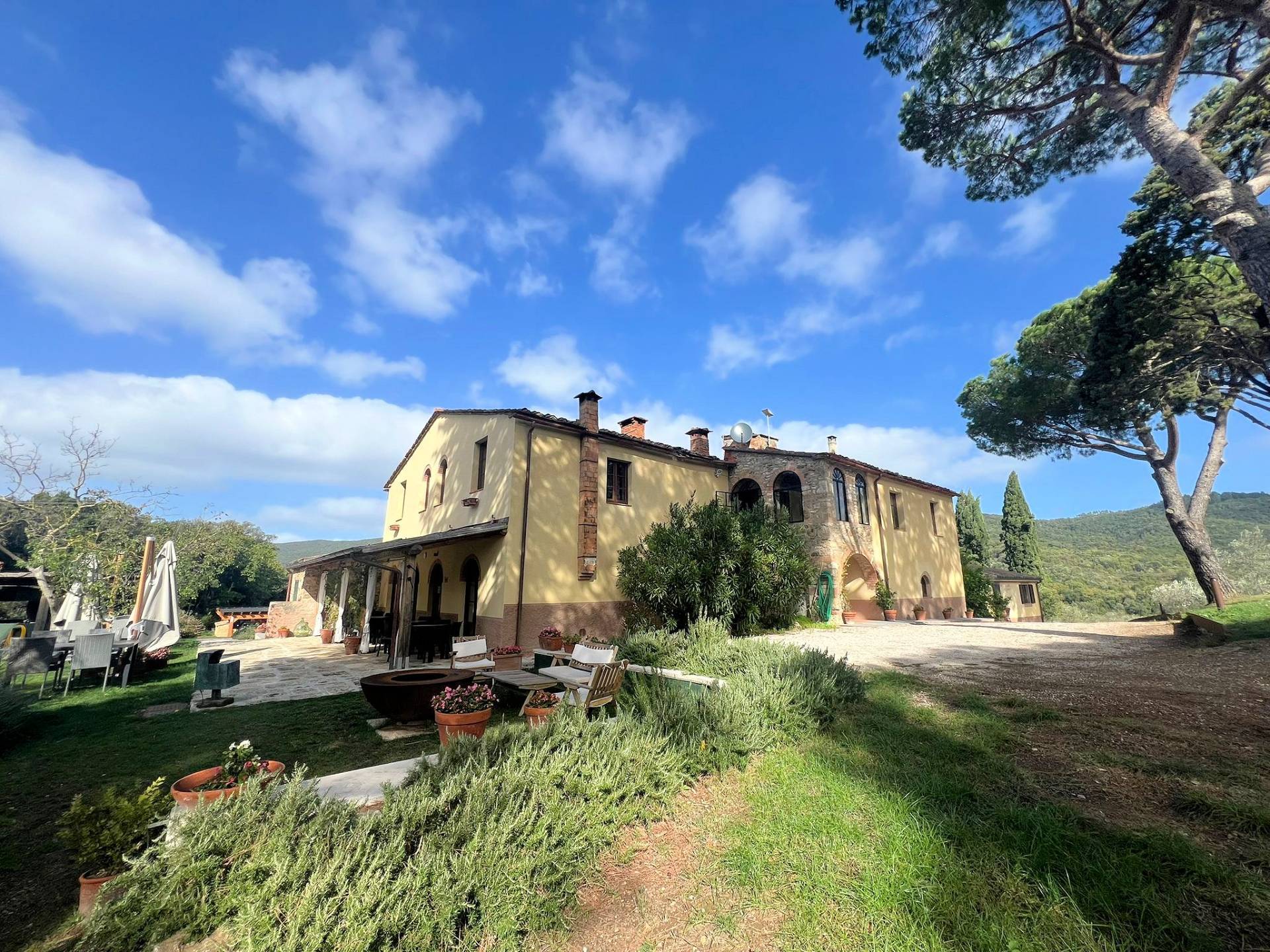 1671-Prestigiosa azienda agricola con agriturismo e terreni-Massa Marittima-1 Agenzia Immobiliare ASIP