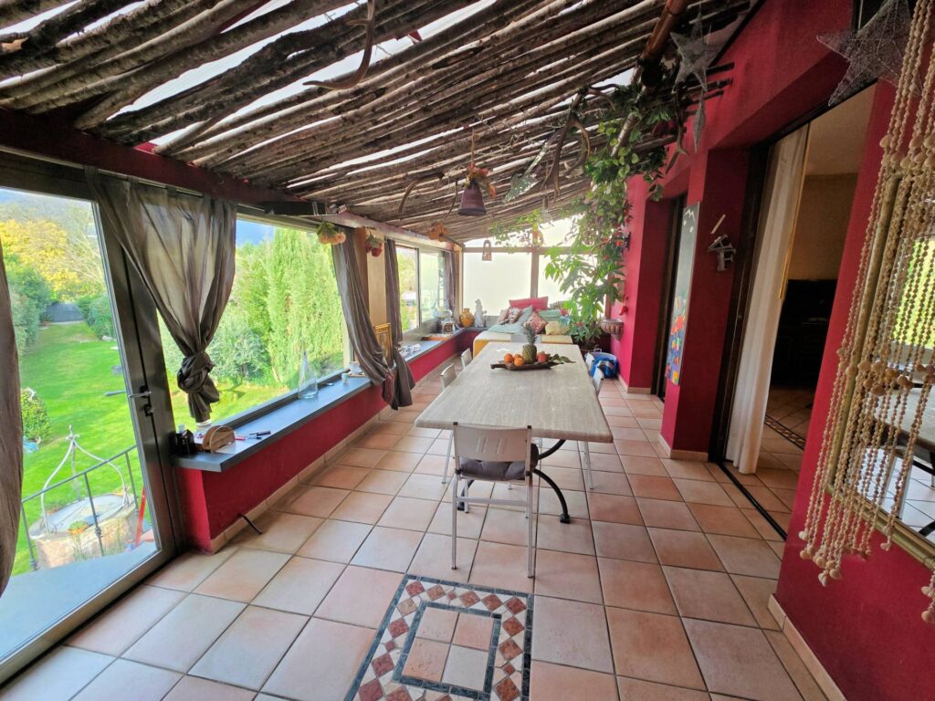 1689-Villa di ampia superficie divisa in due appartamenti con annessi giardino e piscina-Pistoia-15 Agenzia Immobiliare ASIP