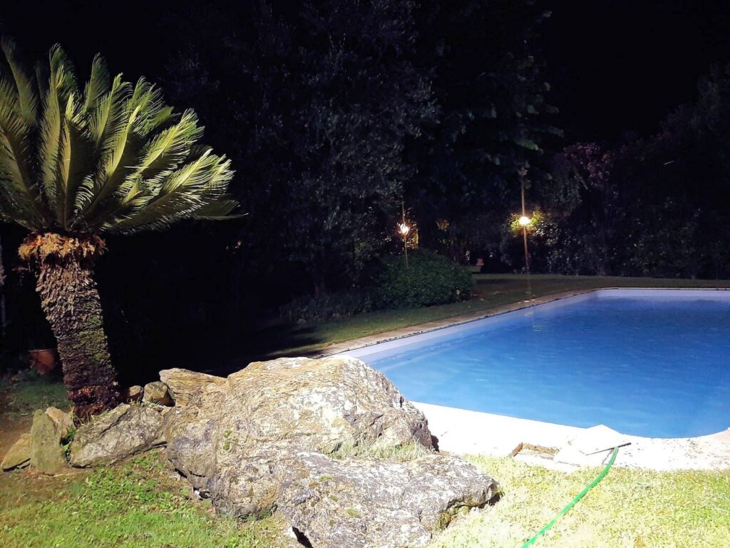 1689-Villa di ampia superficie divisa in due appartamenti con annessi giardino e piscina-Pistoia-7 Agenzia Immobiliare ASIP