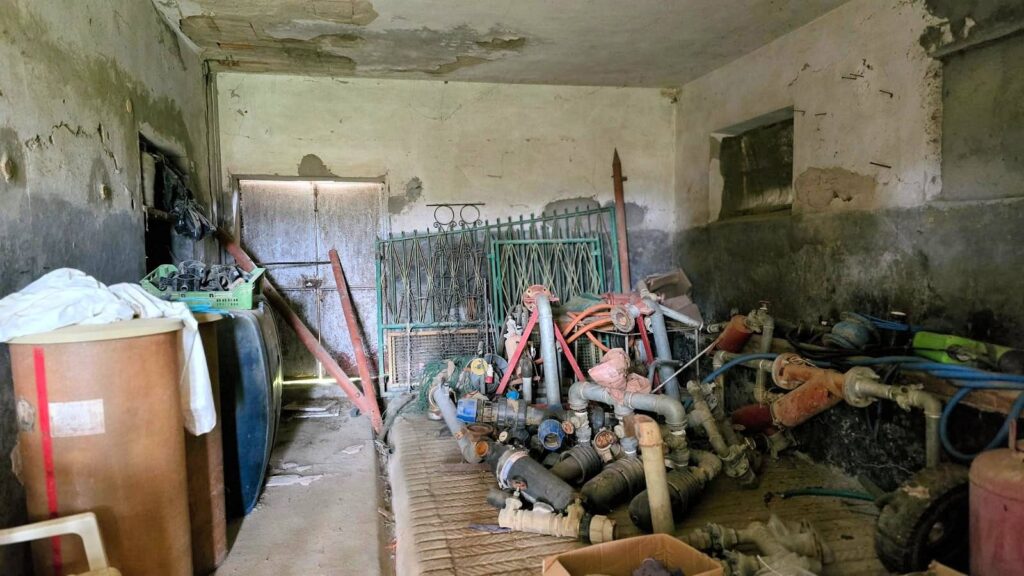 1613-Rustico di ampia superficie da ristrutturare con terreno-Roccastrada-24 Agenzia Immobiliare ASIP