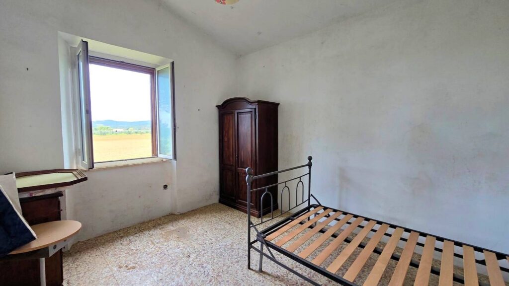 1613-Rustico di ampia superficie da ristrutturare con terreno-Roccastrada-21 Agenzia Immobiliare ASIP