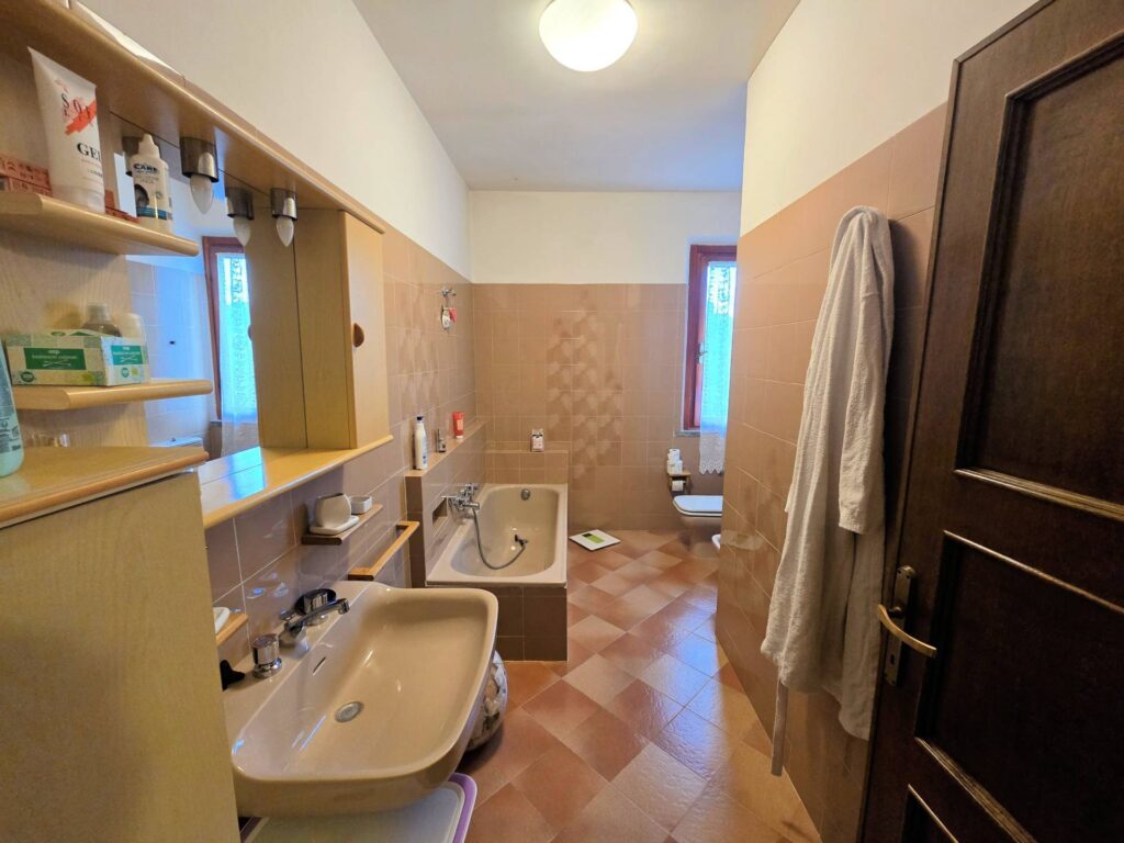 1690-Casale con annessi ampio terreno e vista panoramica-Fucecchio-37 Agenzia Immobiliare ASIP