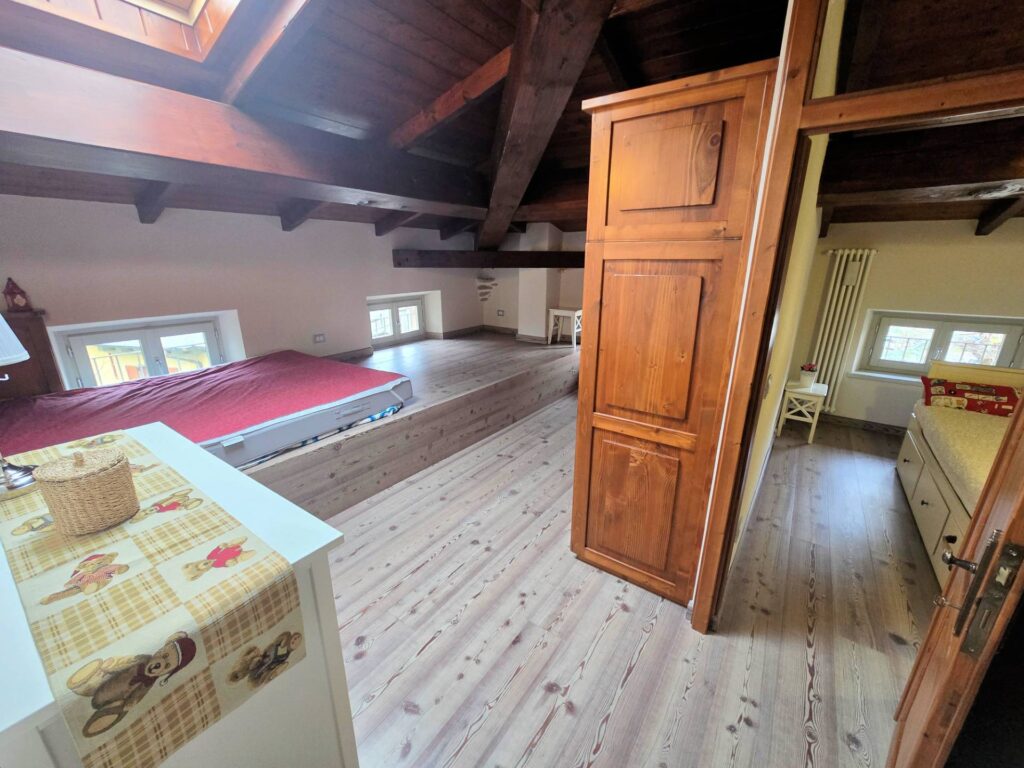 1614-Mansarda ristrutturata nel centro del paese-Abetone Cutigliano-12 Agenzia Immobiliare ASIP