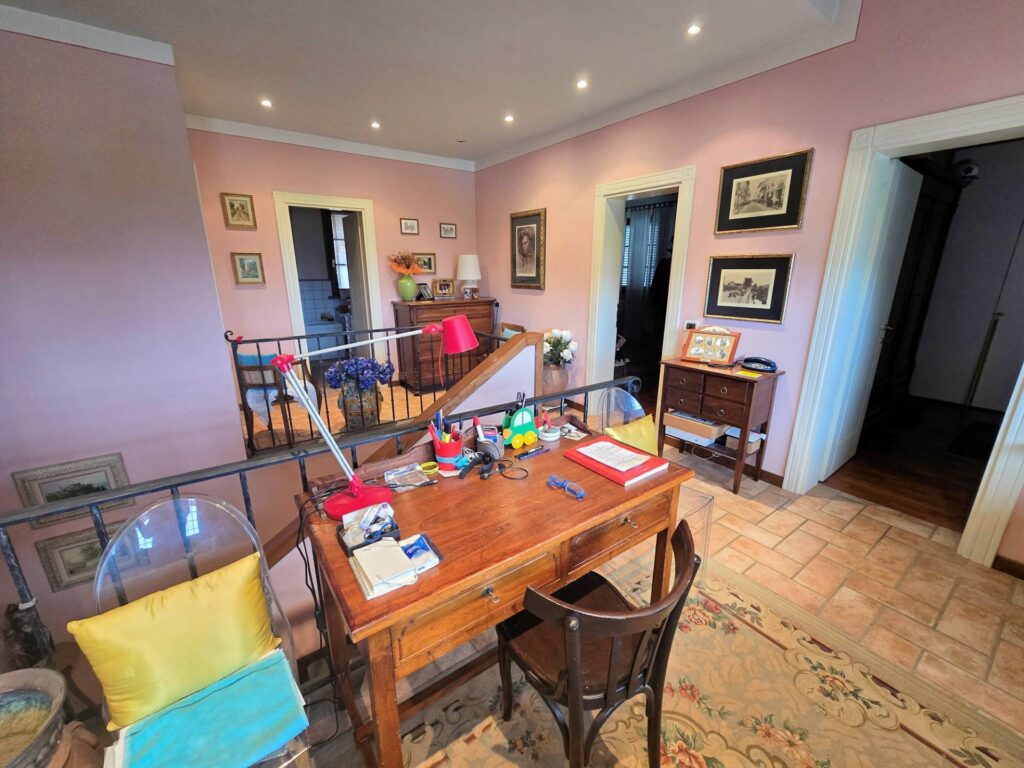 1692-Ampia porzione di villetta bifamiliare con giardino-Massa e Cozzile-25 Agenzia Immobiliare ASIP