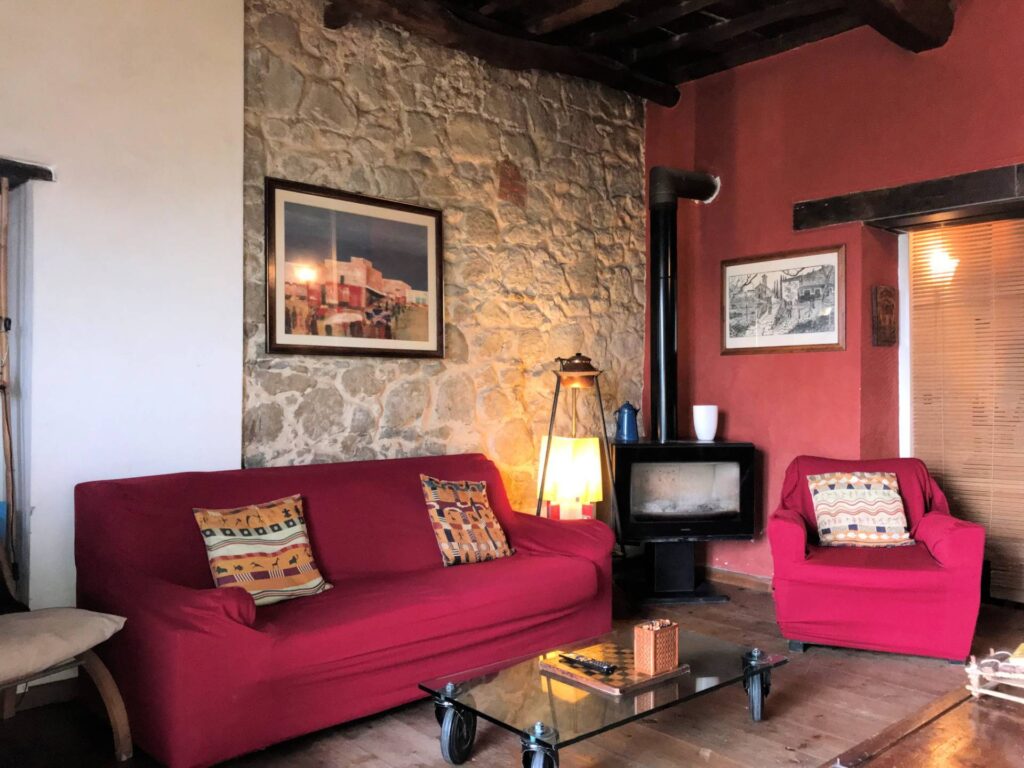 1693-Casa colonica di ampia superficie in posizione dominante con vista panoramica-Massa e Cozzile-11 Agenzia Immobiliare ASIP