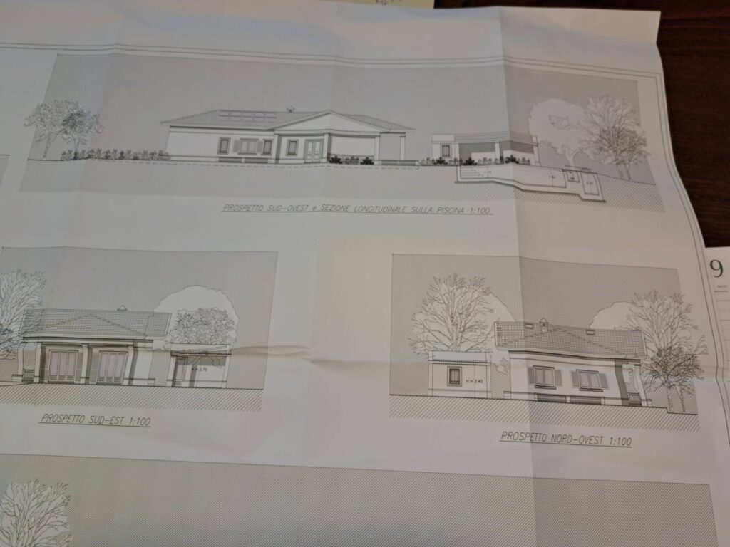 1694-Villa di ampia superficie da ristrutturare con ampio giardino in ottima zona residenziale-Forte dei Marmi-17 Agenzia Immobiliare ASIP