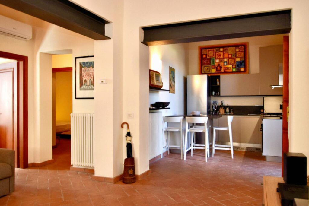 1695-Appartamento al piano terra libero su tre lati con giardino privato in complesso residenziale di alto livello con parco e due piscine condominiali-San Vincenzo-12 Agenzia Immobiliare ASIP