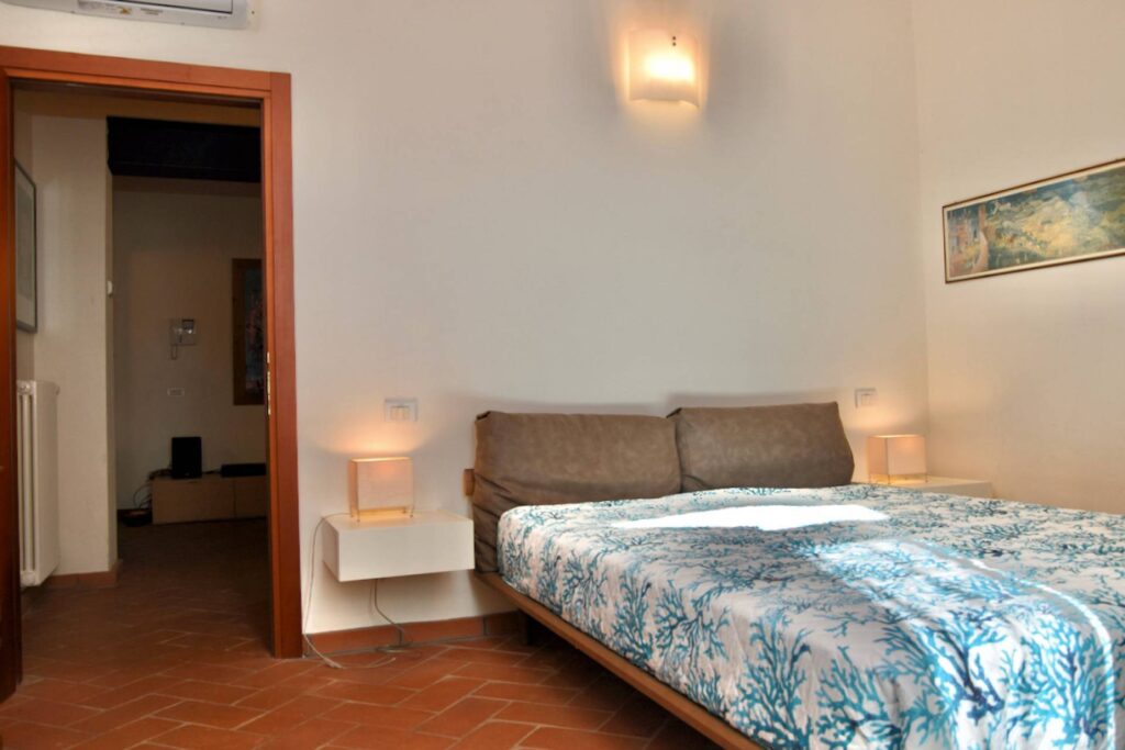 1695-Appartamento al piano terra libero su tre lati con giardino privato in complesso residenziale di alto livello con parco e due piscine condominiali-San Vincenzo-21 Agenzia Immobiliare ASIP