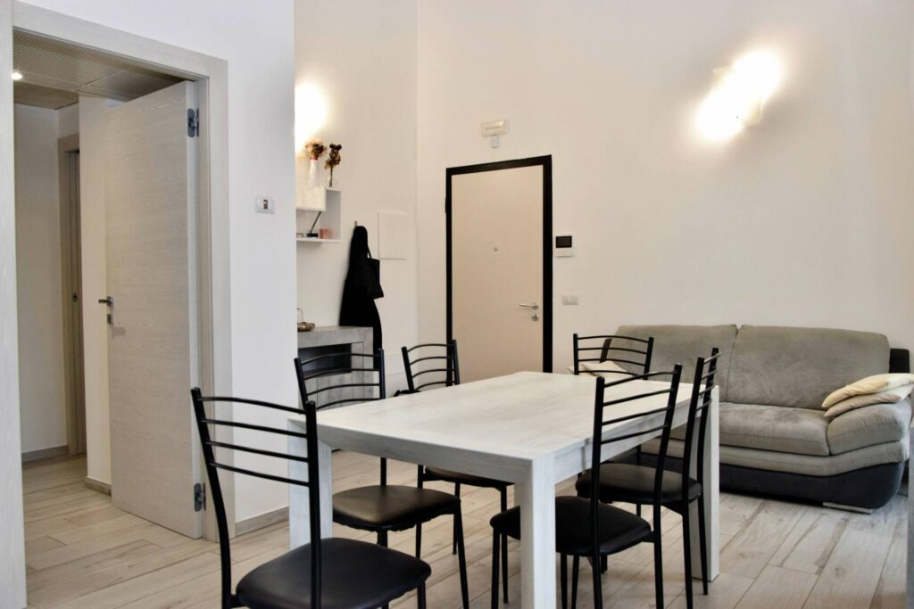 1696-Appartamento al piano primo angolare con giardino privato in complesso residenziale di recente costruzione a 150 metri dal mare-San Vincenzo-6 Agenzia Immobiliare ASIP