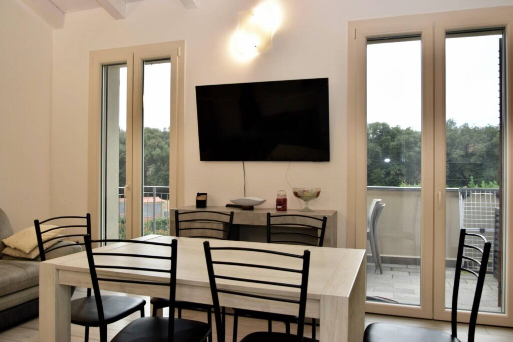 1696-Appartamento al piano primo angolare con giardino privato in complesso residenziale di recente costruzione a 150 metri dal mare-San Vincenzo-7 Agenzia Immobiliare ASIP