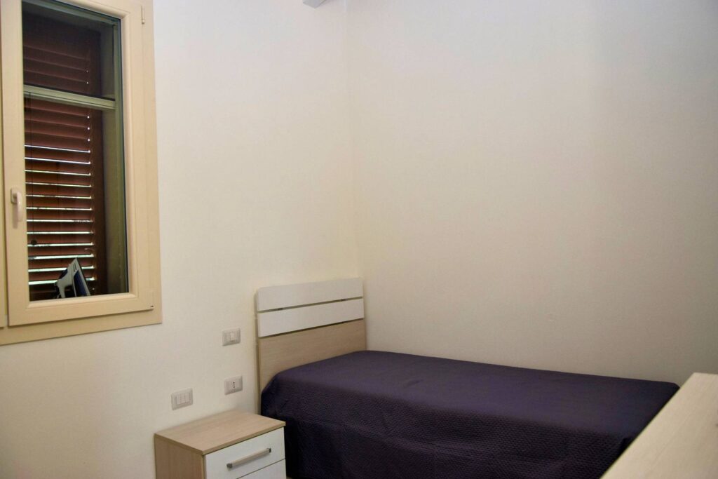 1696-Appartamento al piano primo angolare con giardino privato in complesso residenziale di recente costruzione a 150 metri dal mare-San Vincenzo-9 Agenzia Immobiliare ASIP