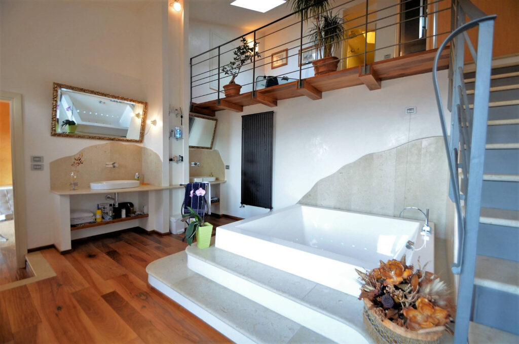 953-Villa in stile moderno in posizione dominante-Rufina-11 Agenzia Immobiliare ASIP