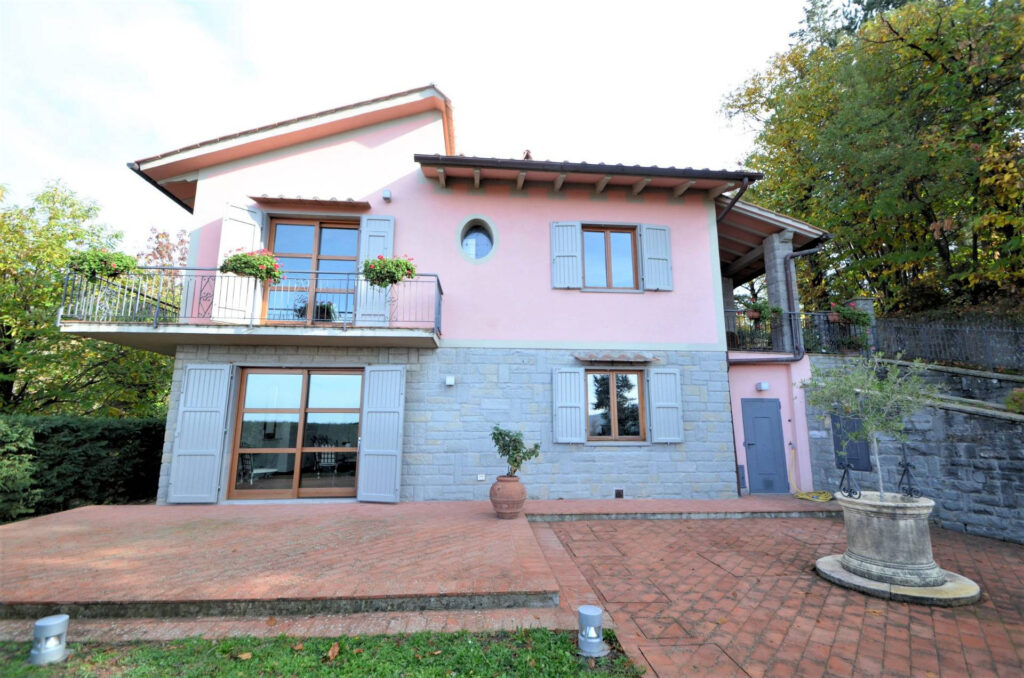 953-Villa in stile moderno in posizione dominante-Rufina-3 Agenzia Immobiliare ASIP