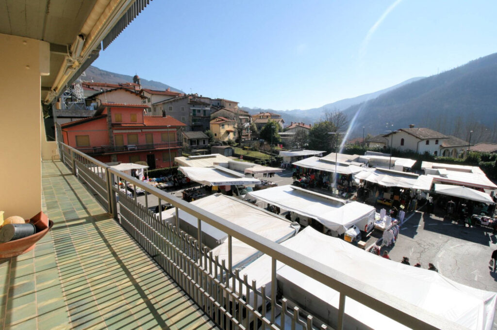 973-Appartamento al piano secondo con cantina e garage-San Marcello Piteglio-2 Agenzia Immobiliare ASIP