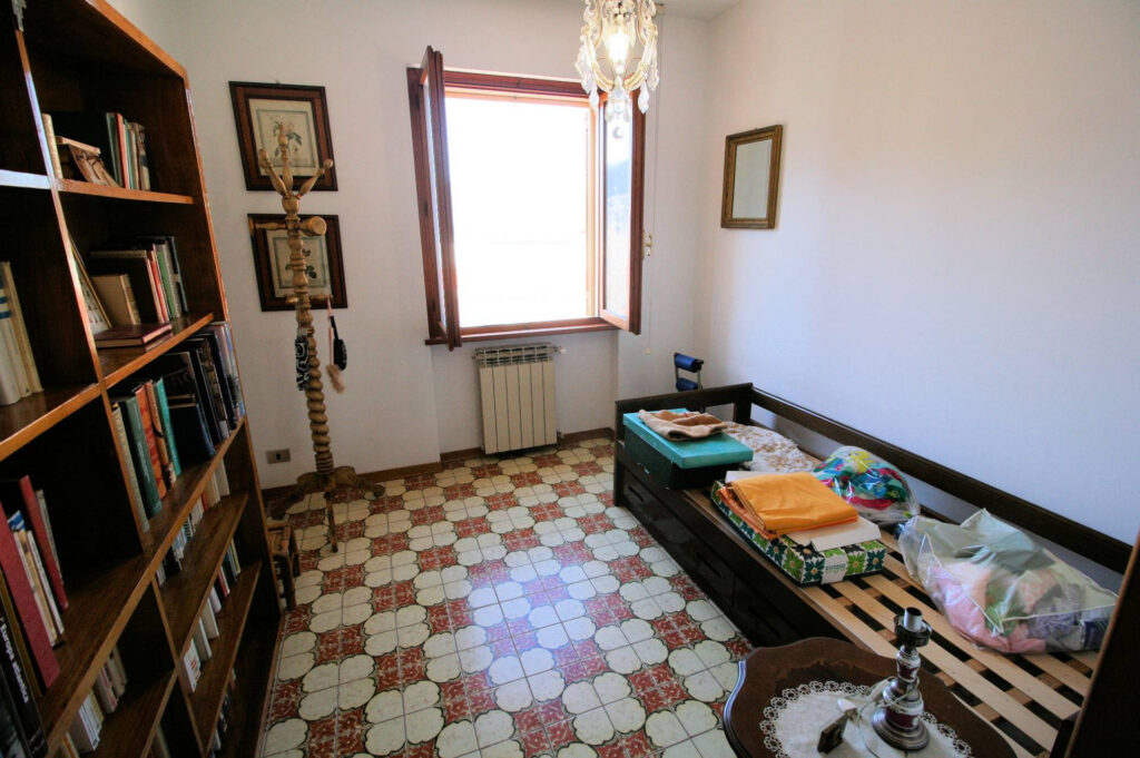 973-Appartamento al piano secondo con cantina e garage-San Marcello Piteglio-12 Agenzia Immobiliare ASIP