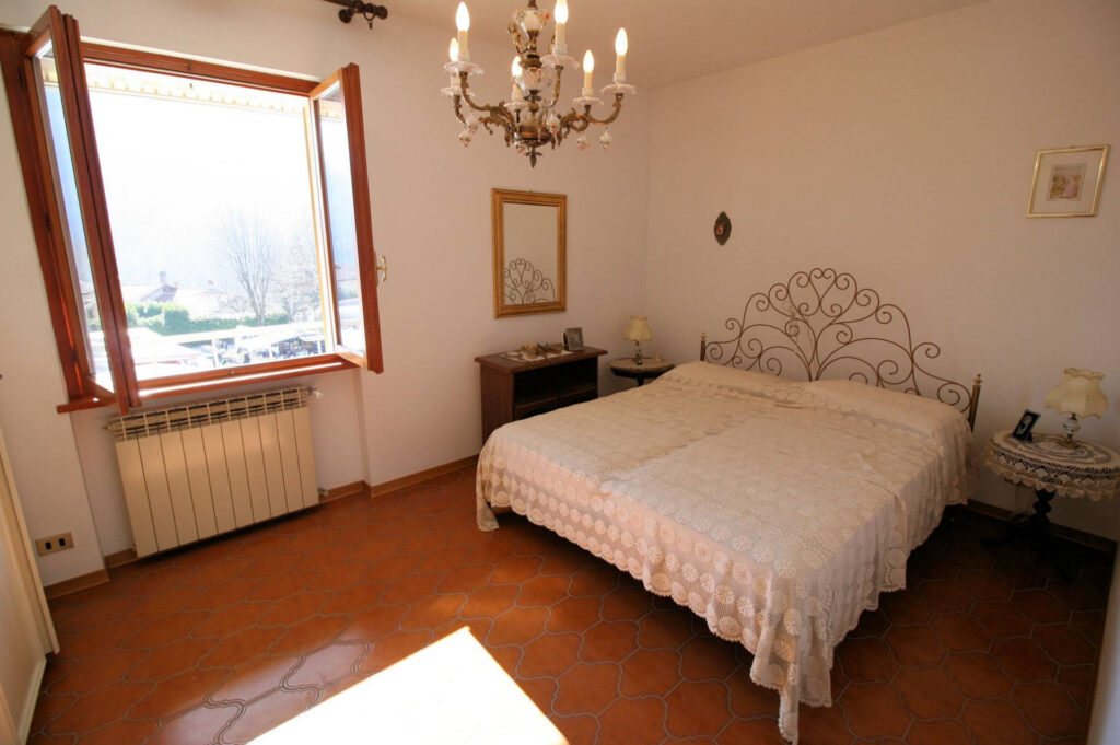 973-Appartamento al piano secondo con cantina e garage-San Marcello Piteglio-10 Agenzia Immobiliare ASIP