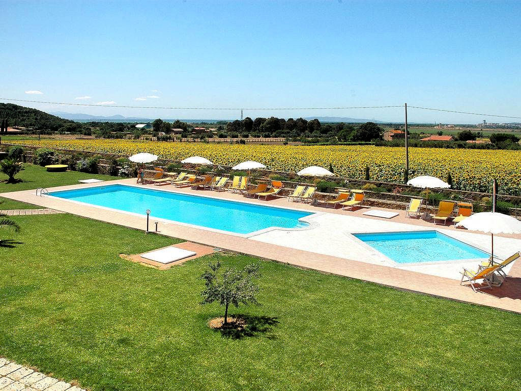 1049-Struttura agrituristica ben avviata con piscine-Scarlino-4 Agenzia Immobiliare ASIP