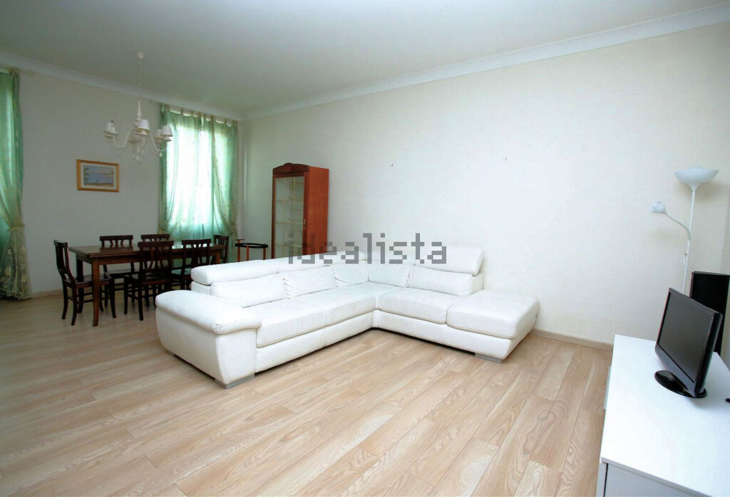 1075-Appartamento signorile di ampia superficie-Montecatini-Terme-2 Agenzia Immobiliare ASIP