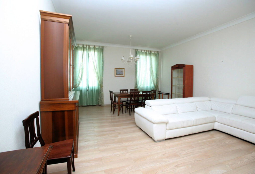 1075-Appartamento signorile di ampia superficie-Montecatini-Terme-12 Agenzia Immobiliare ASIP