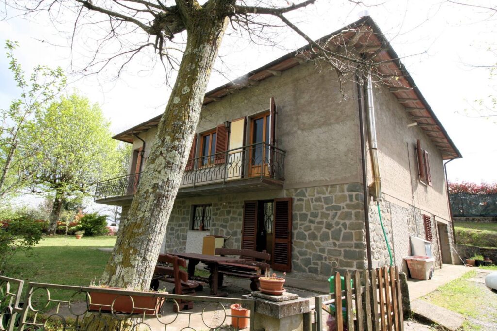 1060-Villa singola con ampio giardino e vista panoramica-Marliana-9 Agenzia Immobiliare ASIP