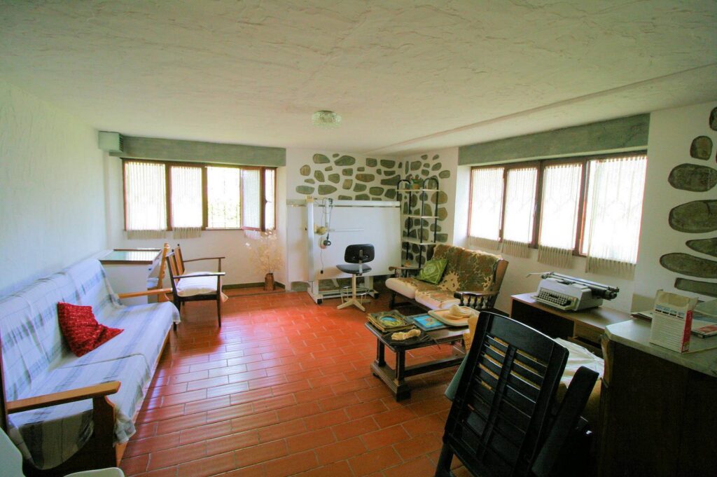 1060-Villa singola con ampio giardino e vista panoramica-Marliana-15 Agenzia Immobiliare ASIP