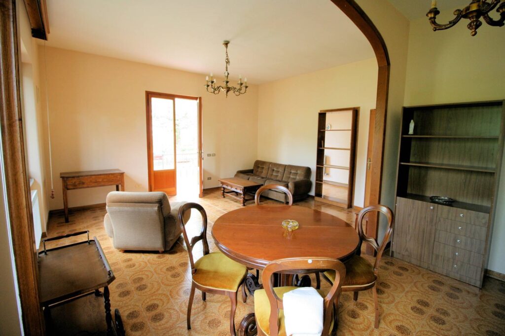 1060-Villa singola con ampio giardino e vista panoramica-Marliana-12 Agenzia Immobiliare ASIP