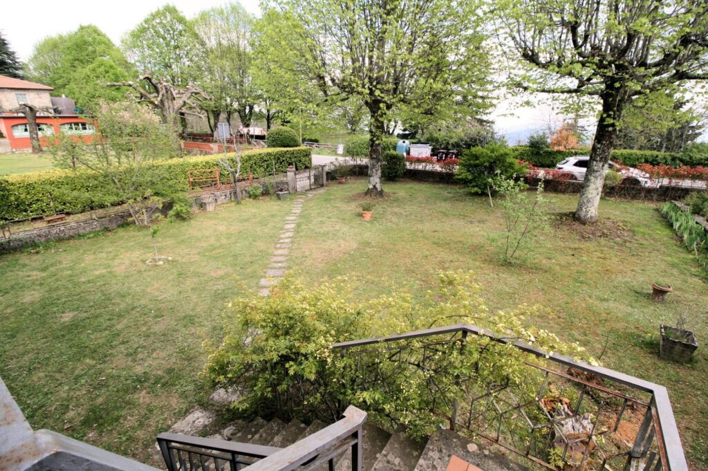 1060-Villa singola con ampio giardino e vista panoramica-Marliana-10 Agenzia Immobiliare ASIP