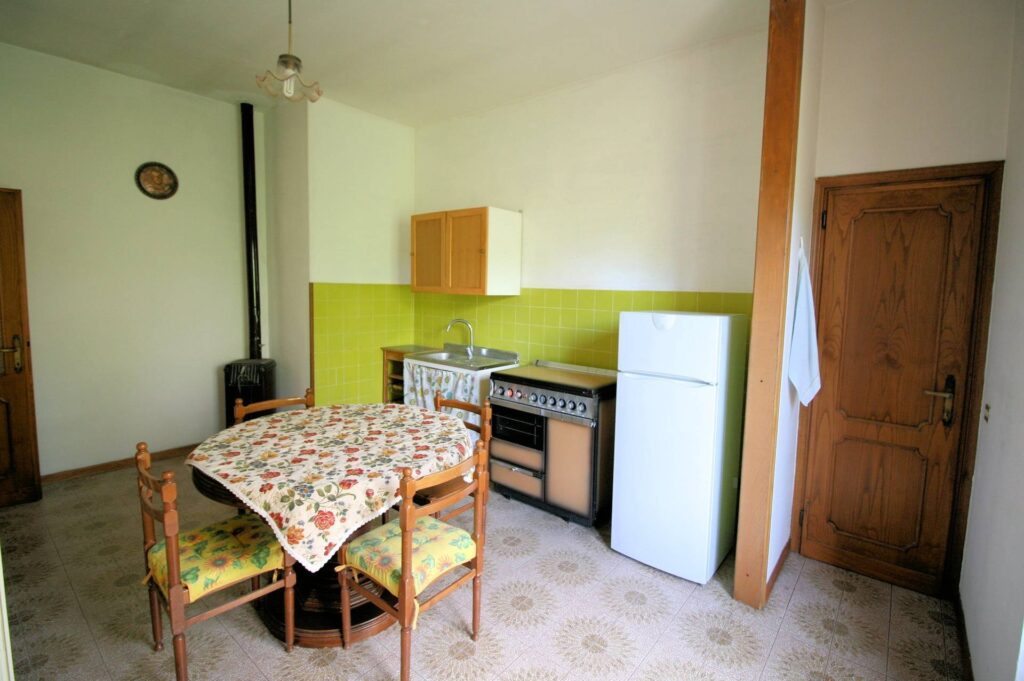 1060-Villa singola con ampio giardino e vista panoramica-Marliana-13 Agenzia Immobiliare ASIP