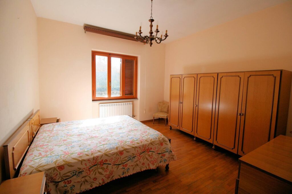 1060-Villa singola con ampio giardino e vista panoramica-Marliana-16 Agenzia Immobiliare ASIP