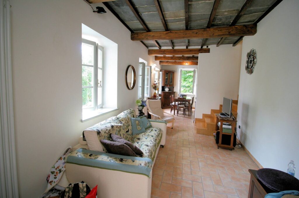 1044-Appartamento completamente ristrutturato disposto su due livelli con entrata indipendente-Abetone Cutigliano-2 Agenzia Immobiliare ASIP