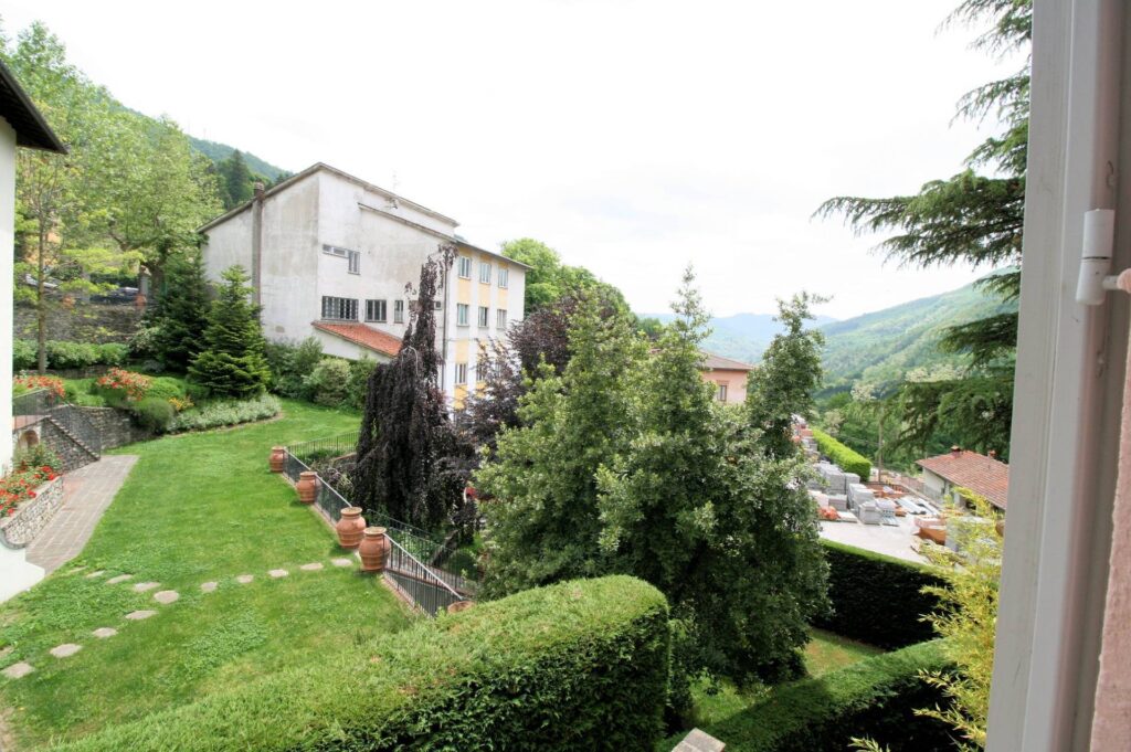 1044-Appartamento completamente ristrutturato disposto su due livelli con entrata indipendente-Abetone Cutigliano-10 Agenzia Immobiliare ASIP