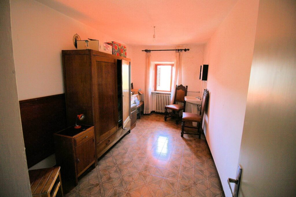 1005-Bel terratetto ex turistico ricettivo con ampio giardino-Abetone Cutigliano-15 Agenzia Immobiliare ASIP