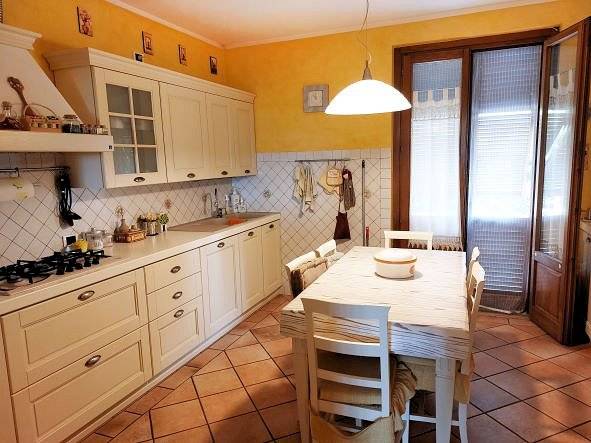 959-villa di ampia superficie con giardino-Loro Ciuffenna-9 Agenzia Immobiliare ASIP