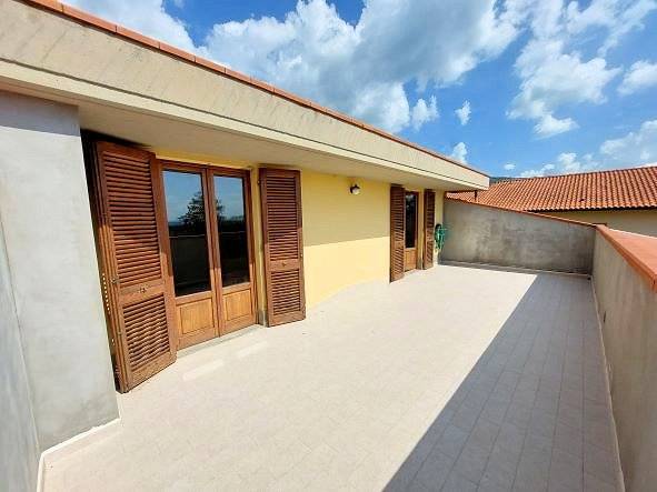 959-villa di ampia superficie con giardino-Loro Ciuffenna-11 Agenzia Immobiliare ASIP