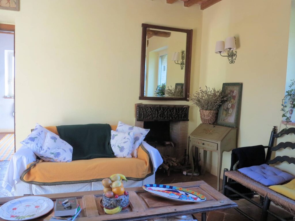 1417-Bel casale ristrutturato in posizione panoramica con ampio terreno-Civitella Paganico-11 Agenzia Immobiliare ASIP