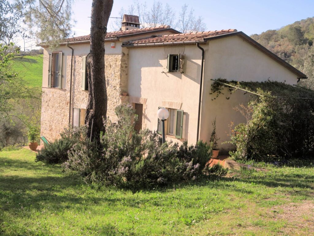 1417-Bel casale ristrutturato in posizione panoramica con ampio terreno-Civitella Paganico-7 Agenzia Immobiliare ASIP