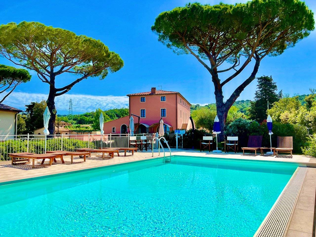 1423-Prestigioso complesso immobiliare vicino al mare-Castagneto Carducci-1 Agenzia Immobiliare ASIP