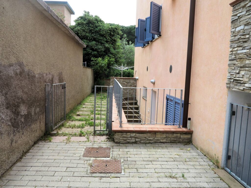 1062-Villetta angolare in trifamiliare a pochi metri dal mare-Follonica-8 Agenzia Immobiliare ASIP
