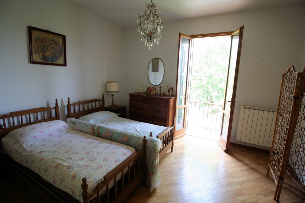 1447-Casa in stile rustico Toscano in posizione panoramica-Quarrata-17 Agenzia Immobiliare ASIP